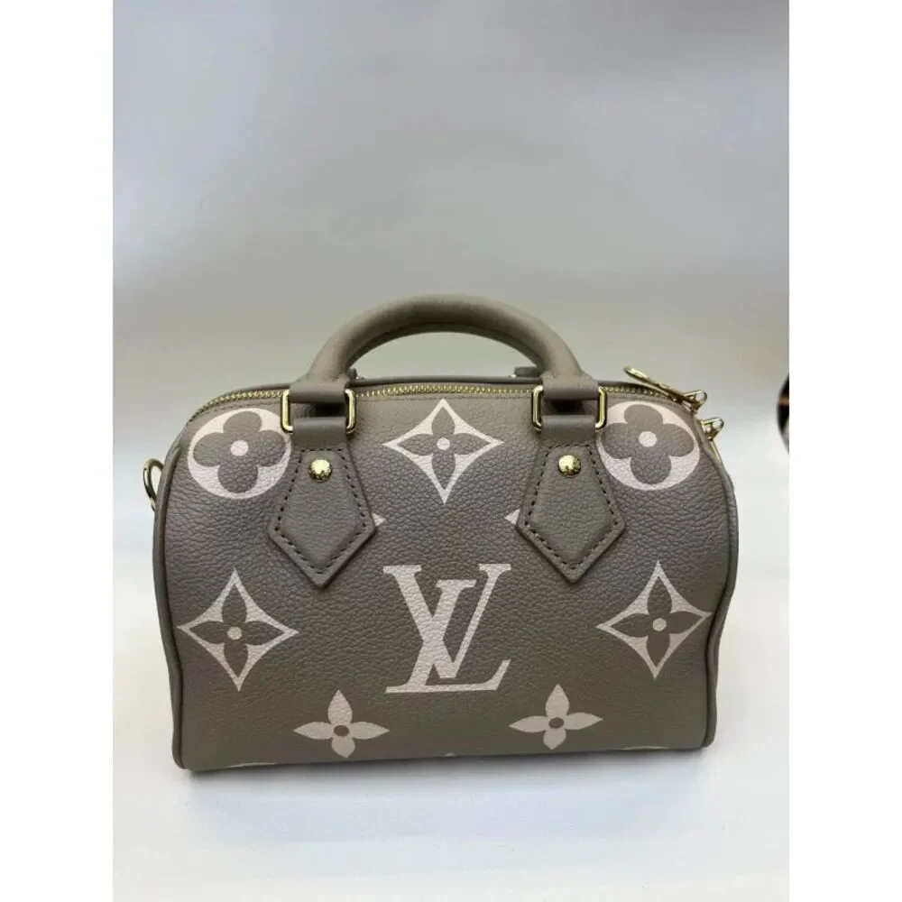 Louis Vuitton Women Pre-Loved Bag Brand New Condition
